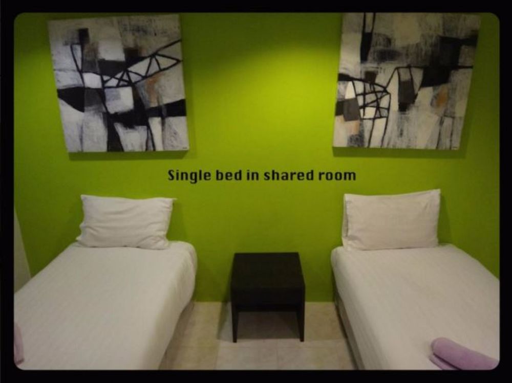 Cool Sea House Hotel Patong Exterior photo