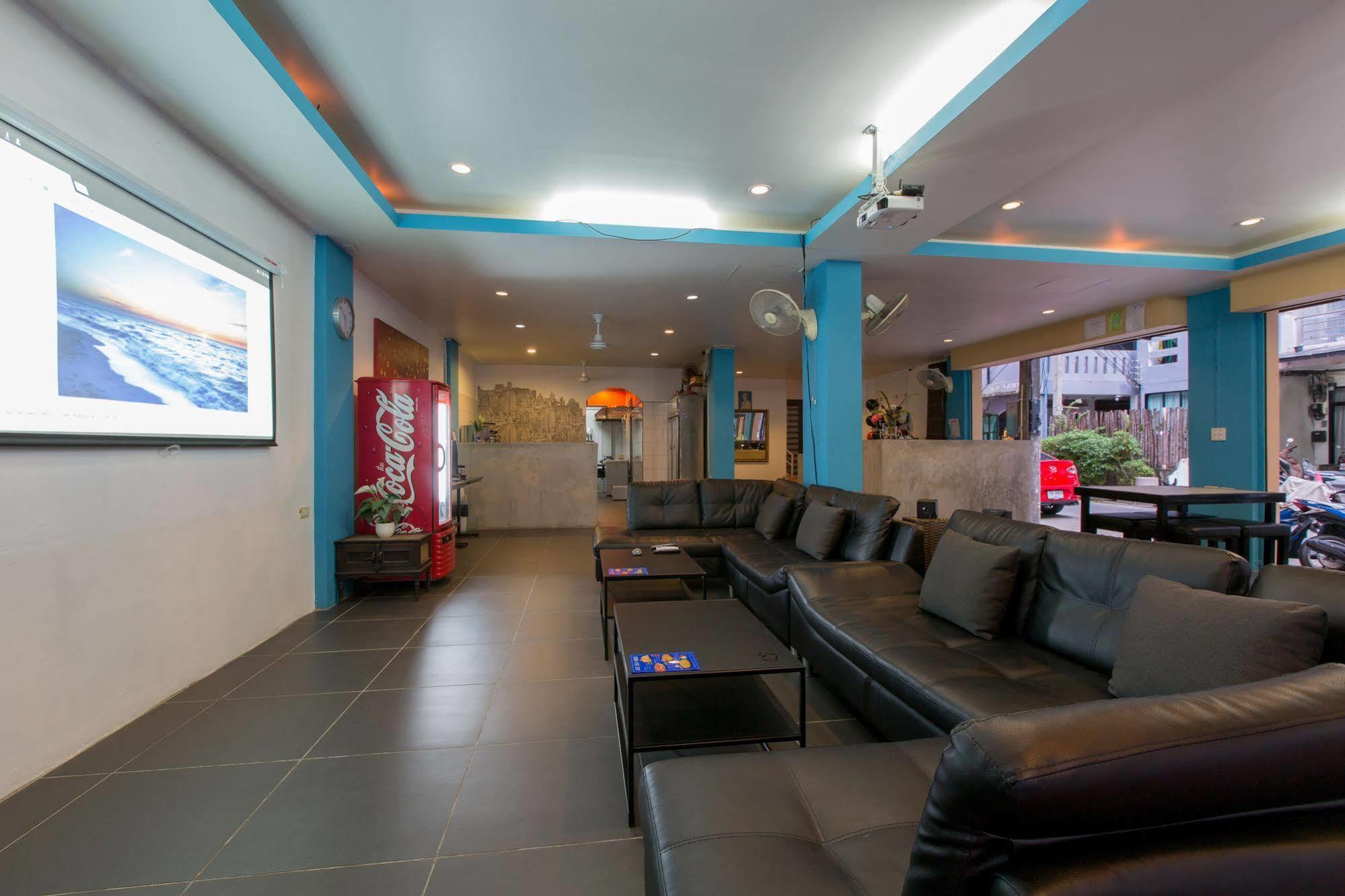 Cool Sea House Hotel Patong Exterior photo