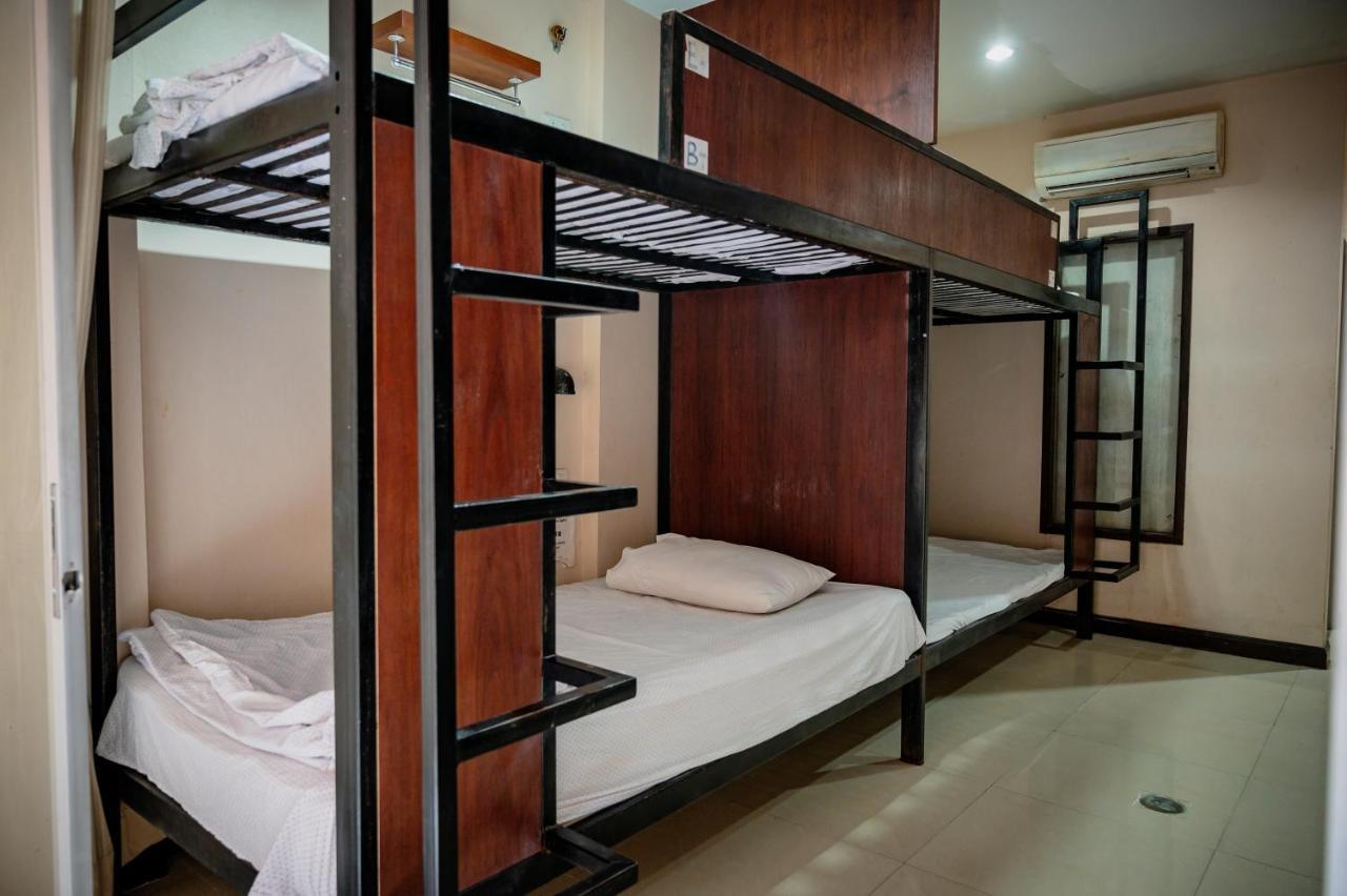Cool Sea House Hotel Patong Exterior photo